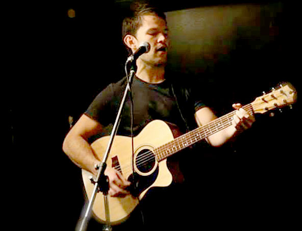 Monty Acoustic Soloist Singer Perth - Musician